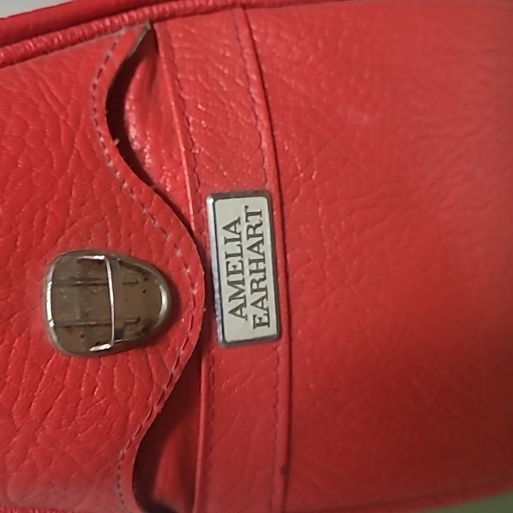 Amelia Earhart Carryon - Picture 9 of 10